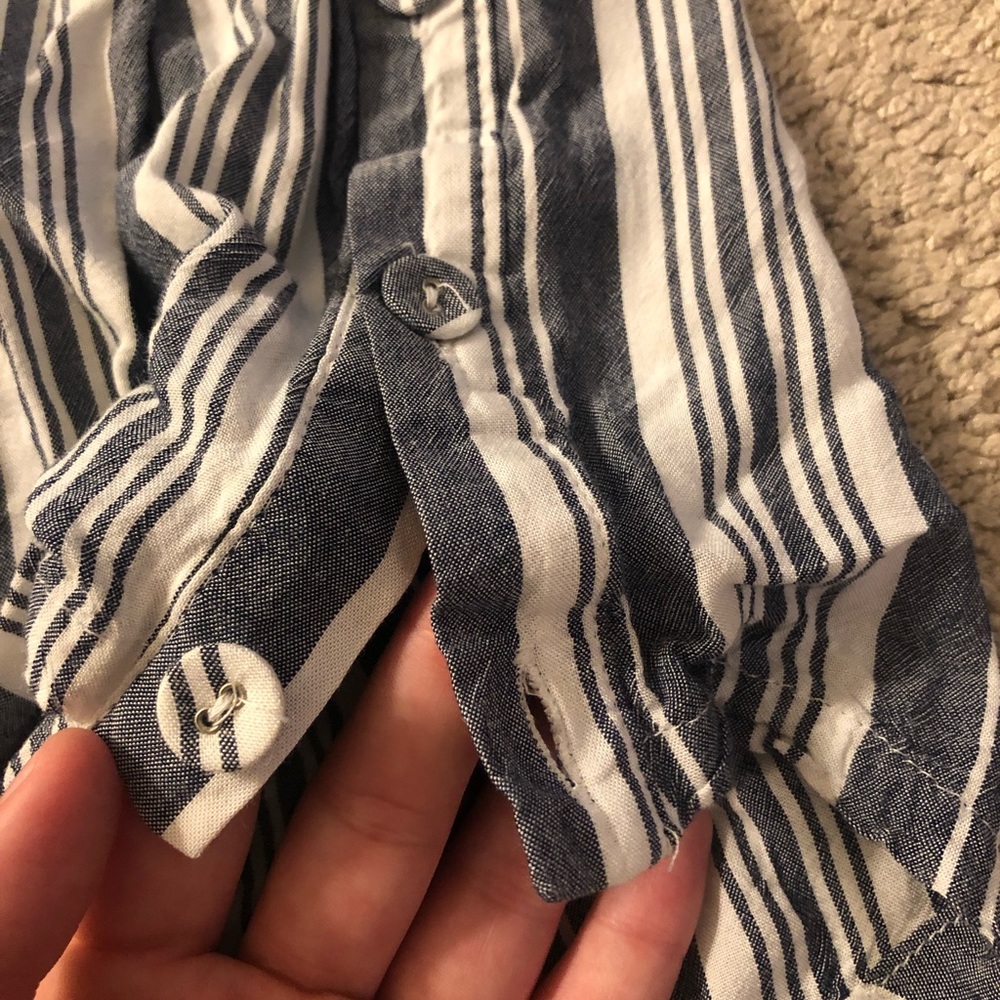 Striped Button Sides Tank Top - Picture 7 of 8